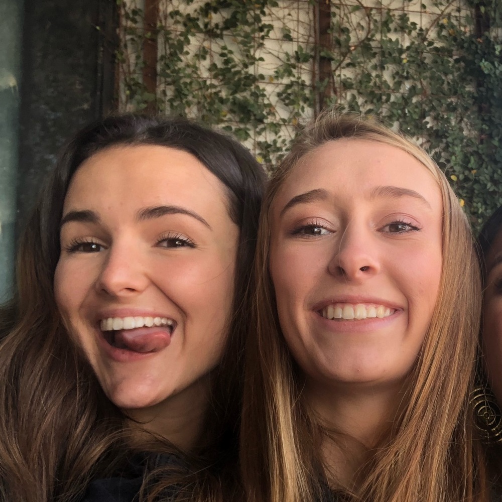 Meet your Posher, Dominique